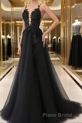 A-line/Princess V-neck Court Train Tulle Wedding Dresses with Appliques Lace