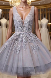Grey Lace-up Tulle Short Homecoming Dresses with Lace Appliques
