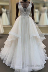 Long A-line V-neck Tulle Lace Wedding Dress