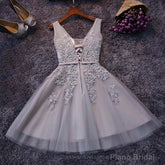 Tulle A-line V-neck Knee-length Lace Short Prom Dresses,Homecoming Dress with Applique
