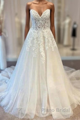 White Sweetheart A-Line Wedding Dresses Tulle Lace Bridal Dresses With Sweep Train Off Shoulder Elegant
