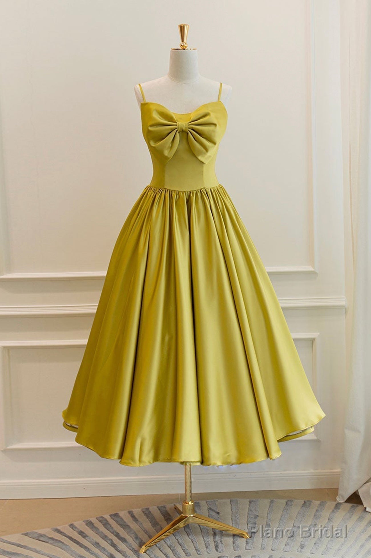Yellow Satin Short Prom Dresses, Cute A-Line Bow Homecoming Dresses Main image