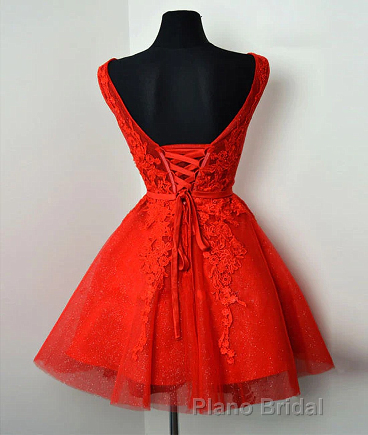 Red Lace Round Neckline Short Party Dresses, Red Short Homecoming Dresses Secondary image