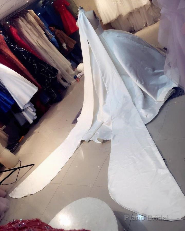 2025 Luxury Halter Satin Ball Dresses Secondary image