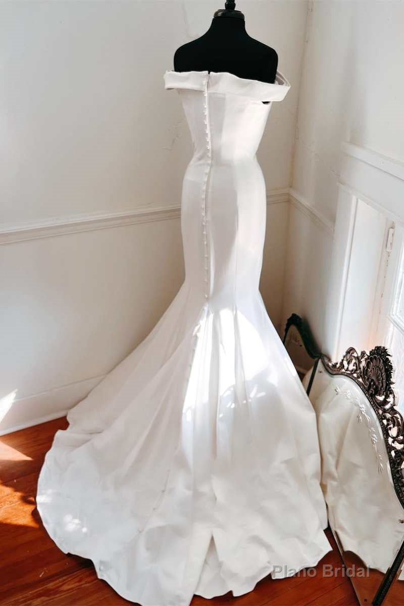 Elegant White Off-the-Shoulder Mermaid Long Wedding Dress Secondary image