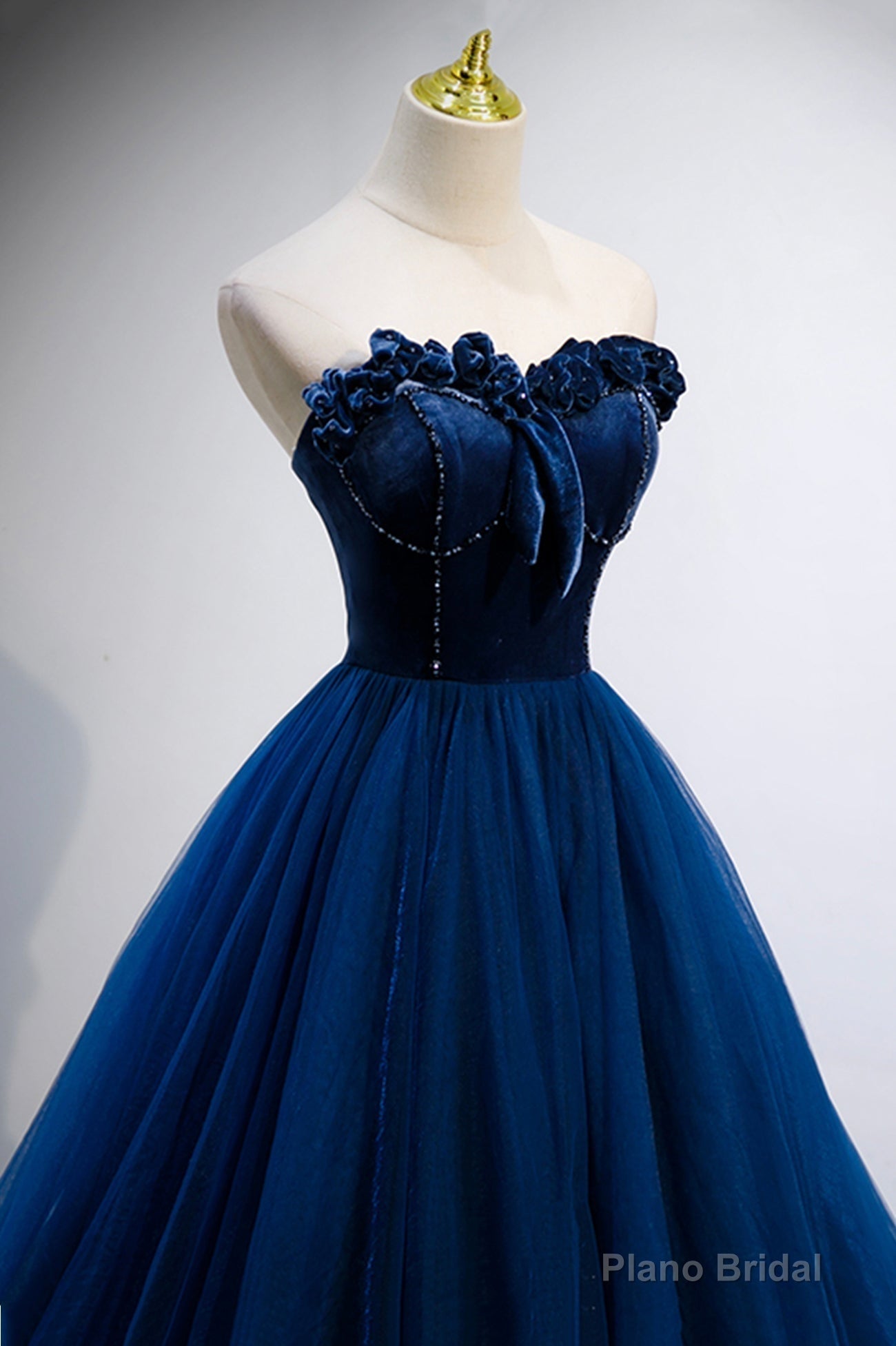Blue Velvet Tulle Long Prom Dresses, A-Line Strapless Evening Dresses Secondary image