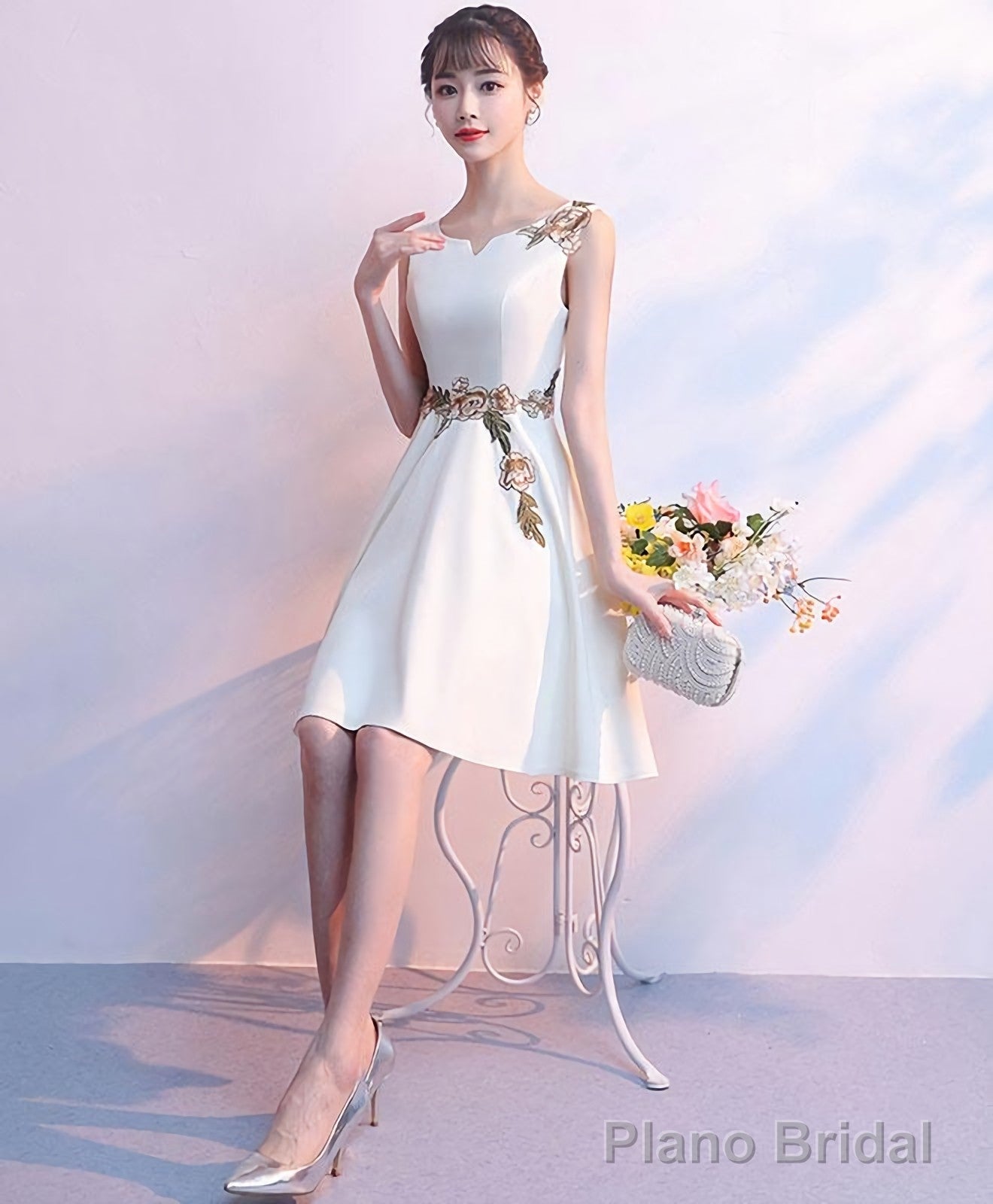 Simple White Satin Applique Short Prom Dress Cute Homecoming Dress Secondary image