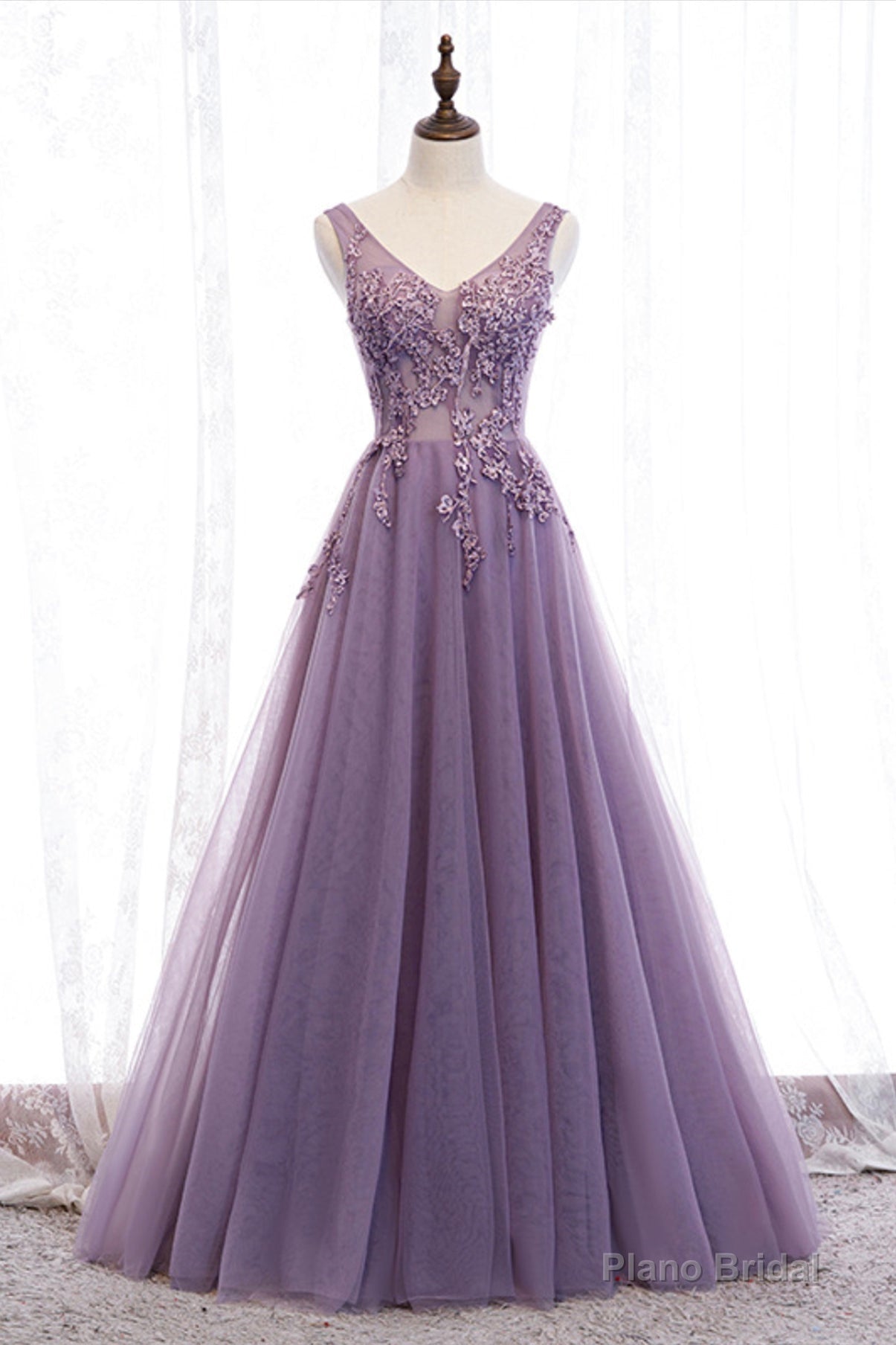 Purple V-Neck Lace Long Prom Dresses, A-Line Evening Party Dresses Main image