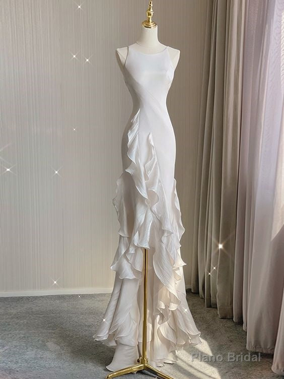 White Sheath Halter Backless Wedding Dress Main image