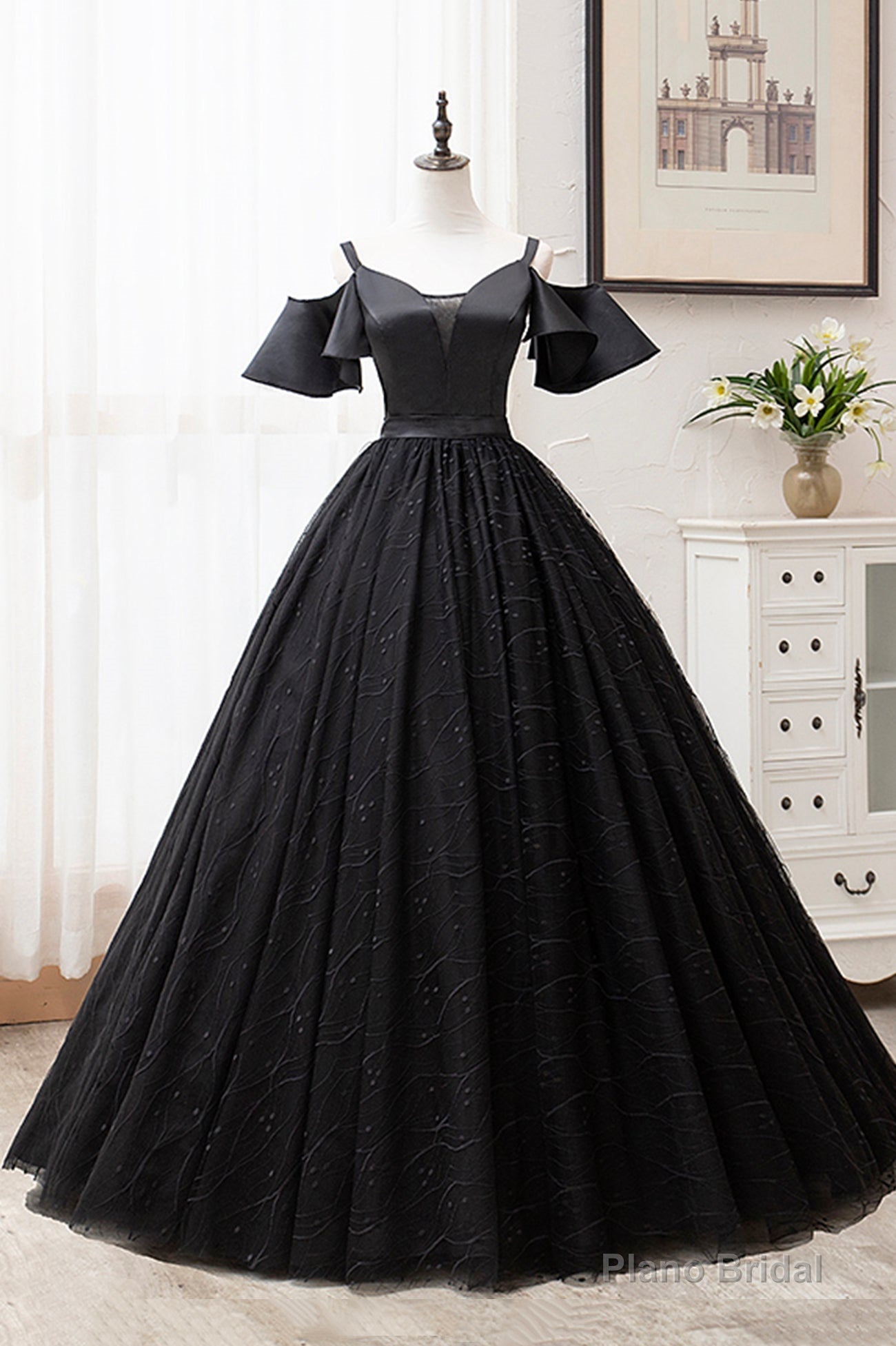 Black V-Neck Tulle Long Prom Dresses, A-Line Black Evening Dresses Main image