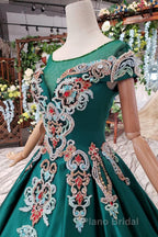 Luxury Green Round Neck Short Sleeves Formal Prom Dresses with Beading