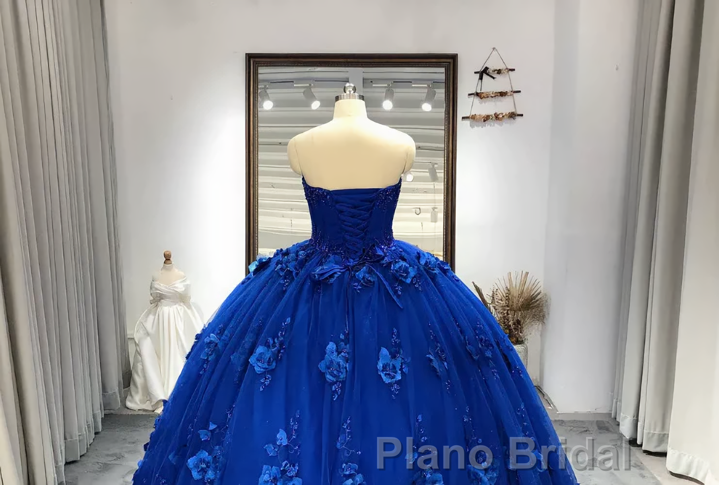 Royal Blue Quinceanera Dresses Ball Gown With Appliques Flowers Princess Sweet 16 Dresses Secondary image