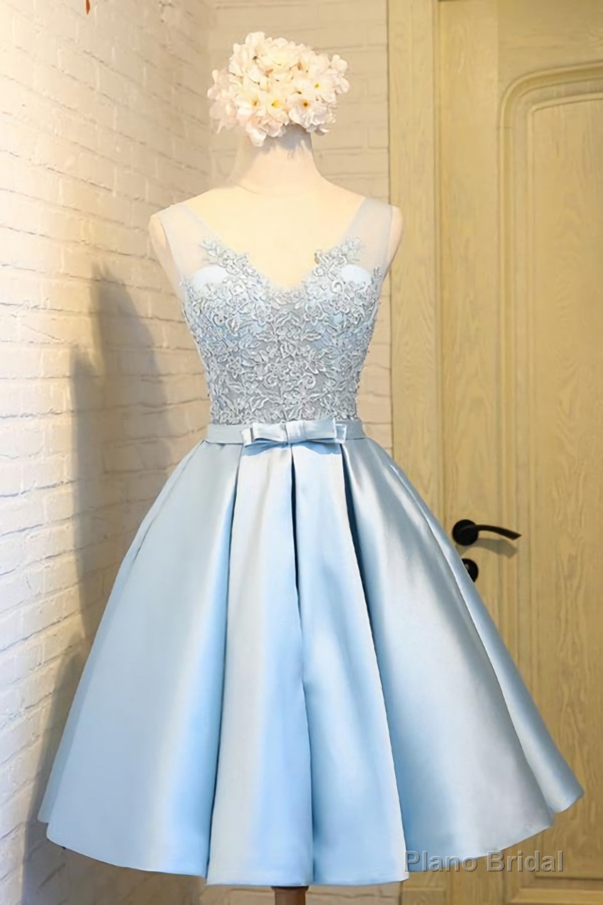 Sky Blue A Line V Neck Short Prom Dresses, Appliques Lace Homecoming Dresses Secondary image