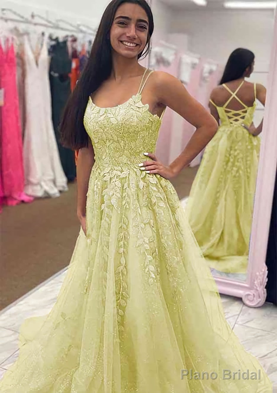 A-line Bateau Court Train Tulle Glitter Prom Dresses With Appliqued Beading