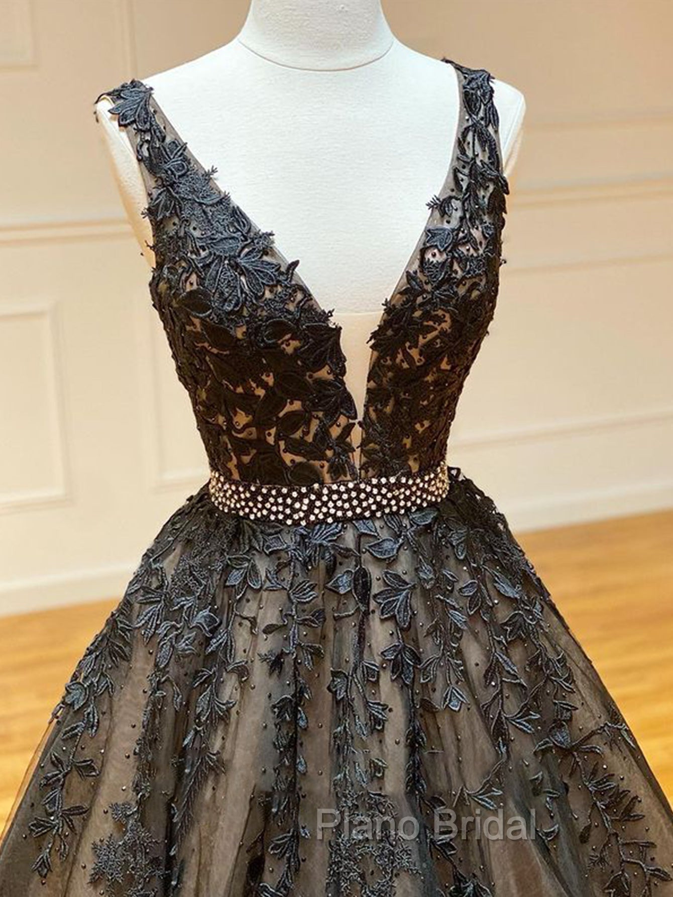 A Line Black V Neck Lace Long Formal Prom Dresses