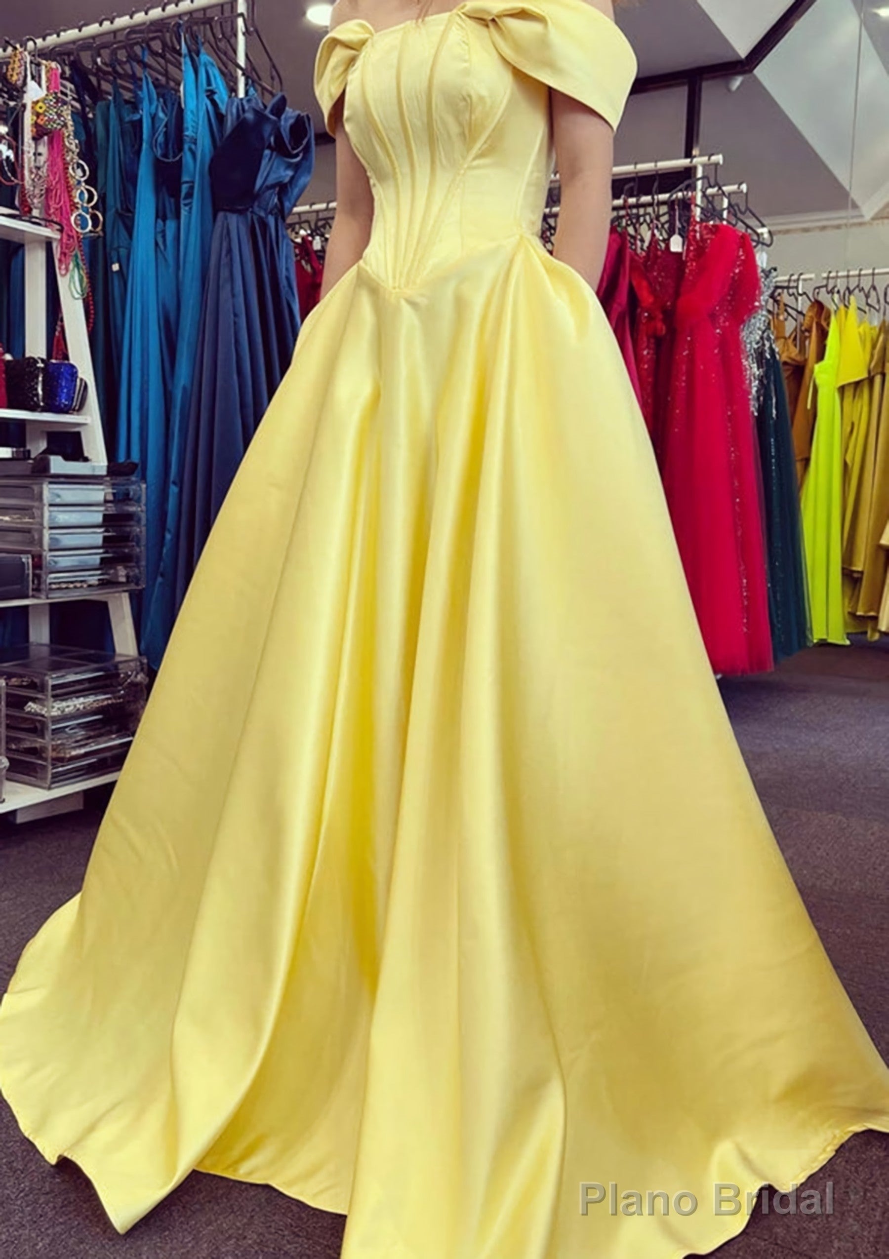 A-line Off-the-Shoulder Strapless Long/Floor-Length Satin Prom Dresses With Pleated Pockets