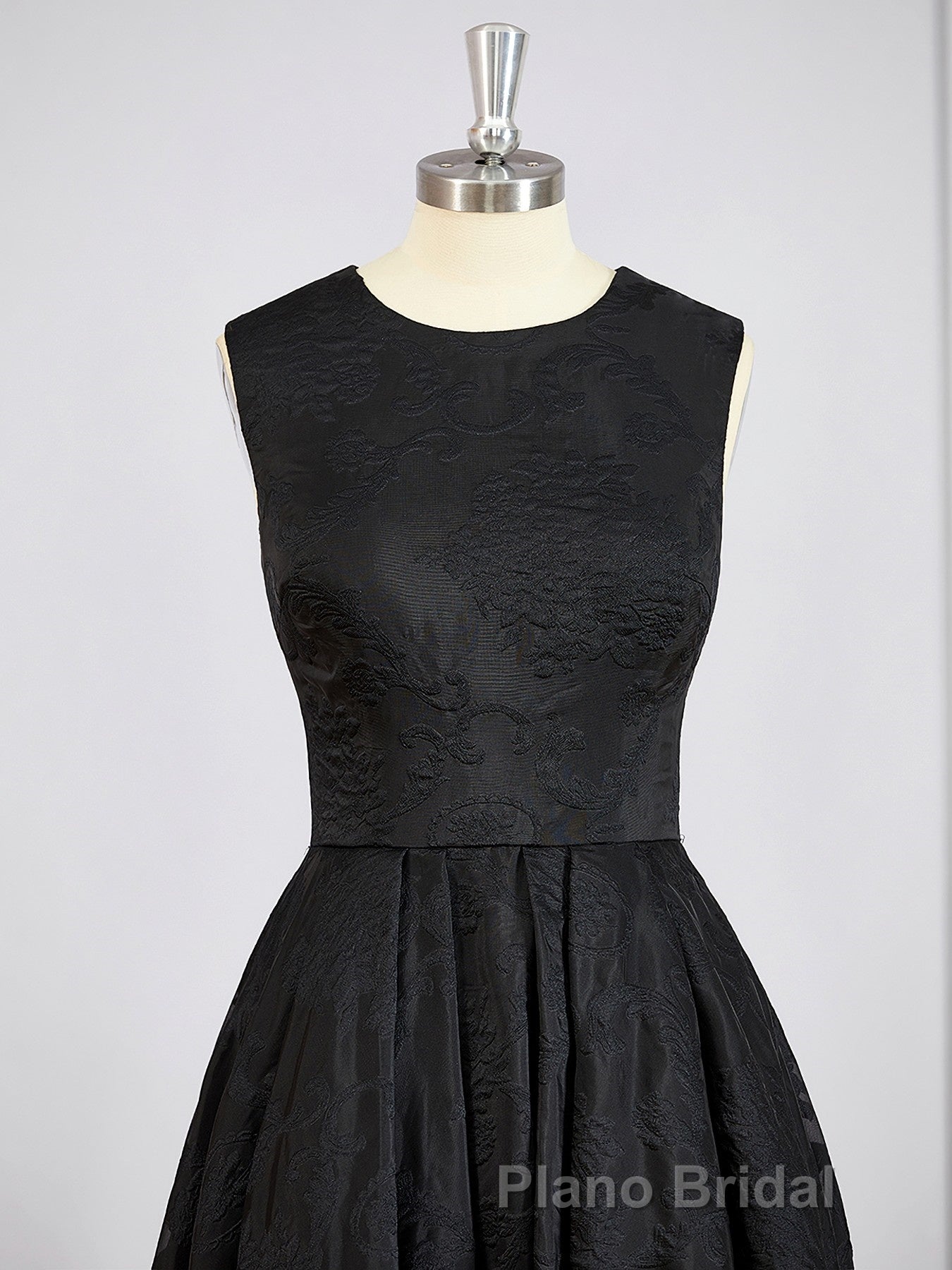 A-Line/Princess Scoop Asymmetrical Lace Mother of the Bride Dresses With Applique Secondary image