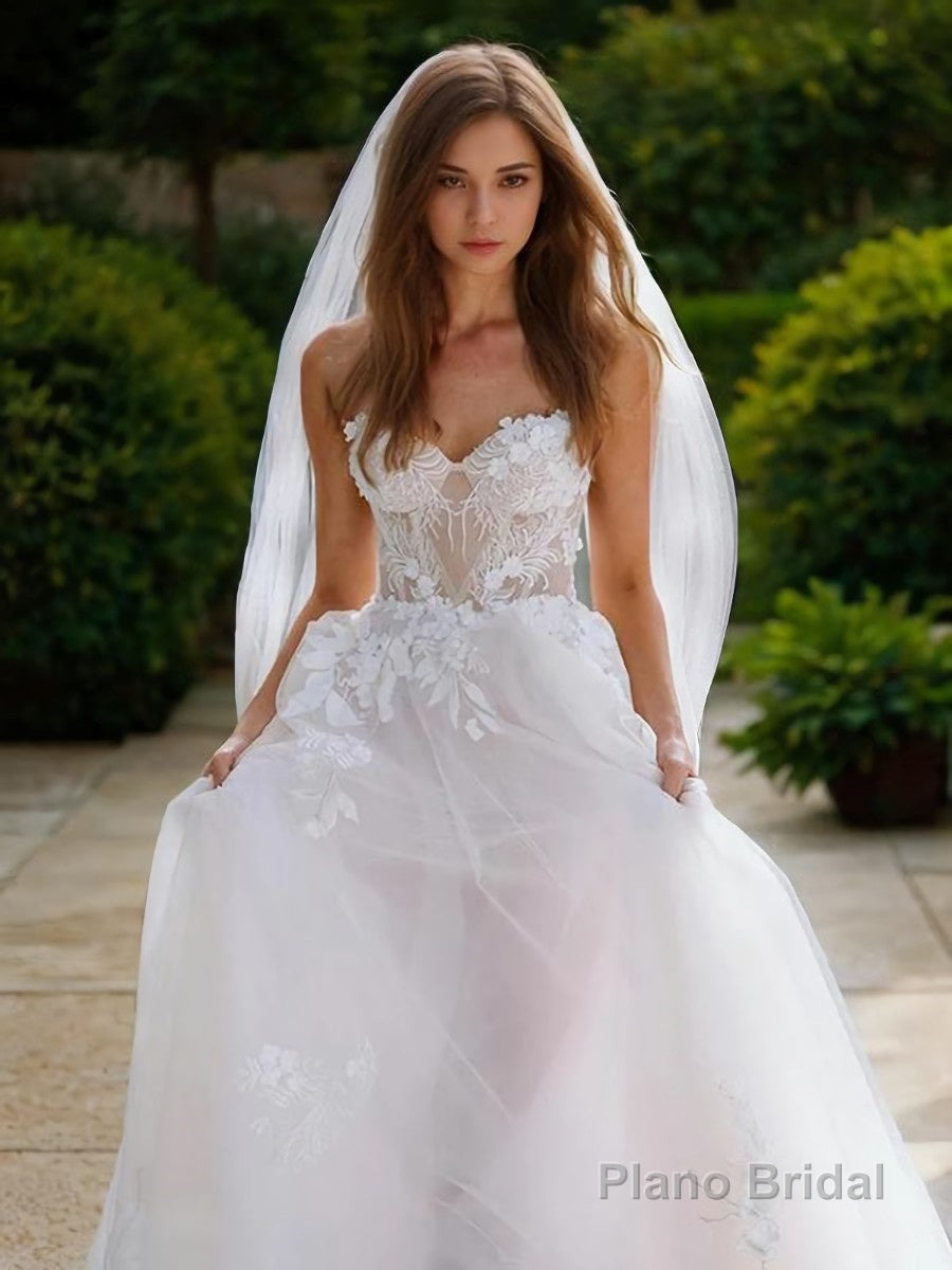 A-Line/Princess Sweetheart Sweep Train Tulle Wedding Dresses With Appliques Lace