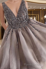 A-Line/Princess V-neck Short/Mini Tulle Homecoming Dresses With Sequin