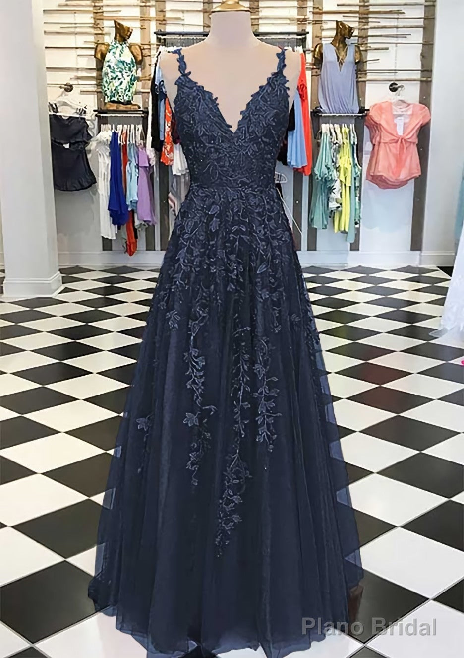 A-line/Princess V Neck Sleeveless Long/Floor-Length Tulle Prom Dresses With Appliqued