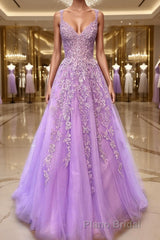 A-Line/Princess V-neck Sweep Train Tulle Formal Prom Dresses With Appliques Lace
