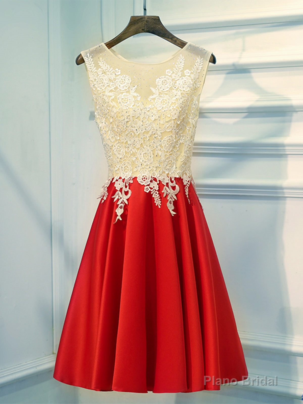 A Line Round Neck Red Short Lace Prom Dresses, Short Red Lace Formal Homecoming Dresses Main image