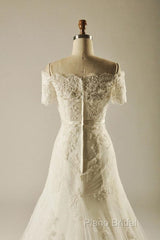 A-Line Short Sleeve Waist Lace Wedding Dresses With Appliques Beading