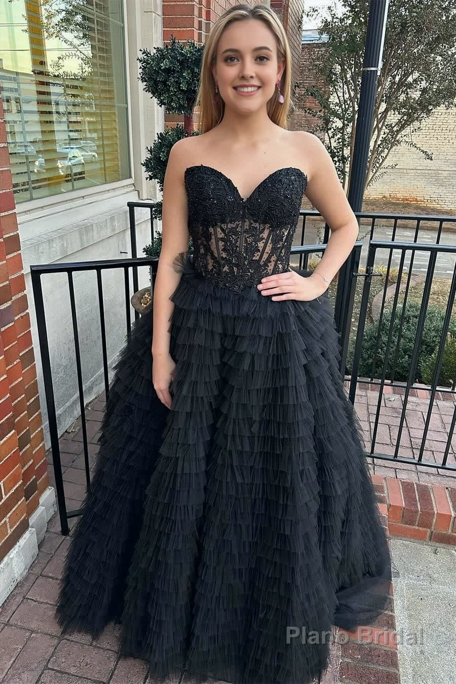 A-line Strapless Multi-Layers Tulle Prom Dress with Slit