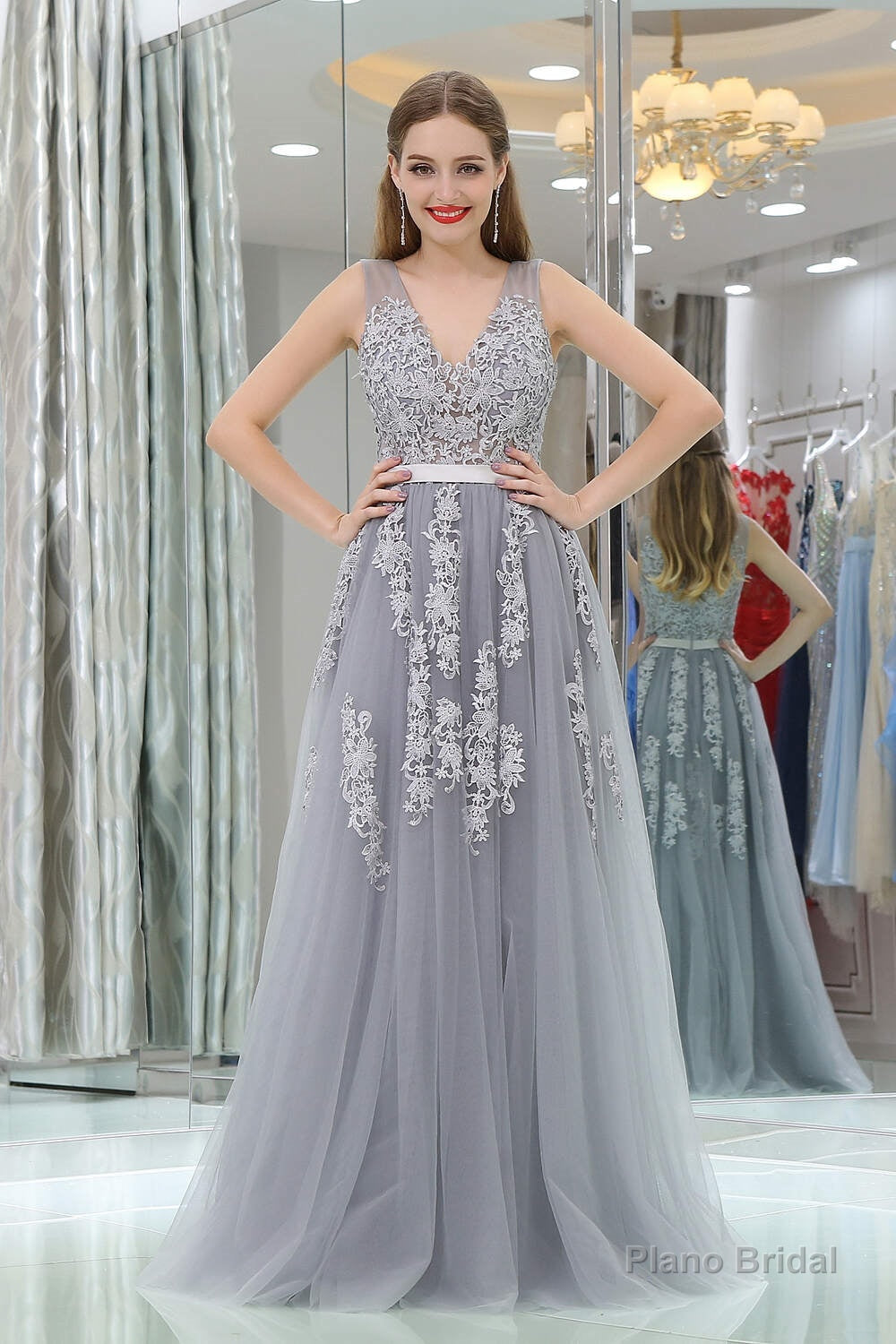 A-Line V-neck Floor-Length Tulle Appliqued Long Prom Dresses Main image