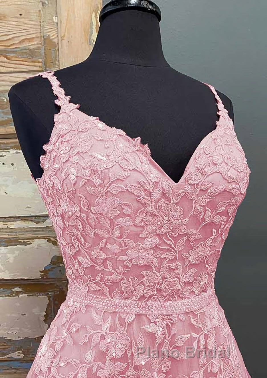 A-line V Neck Spaghetti Straps Long/Floor-Length Tulle Formal Prom Dress With Beading Lace Pockets Sequins