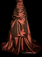 Aesthetic Ball Gown Strapless Burgundy Taffeta Formal Prom Dresses Ruffle Long Party Dresses