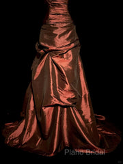 Aesthetic Ball Gown Strapless Burgundy Taffeta Formal Prom Dresses Ruffle Long Party Dresses