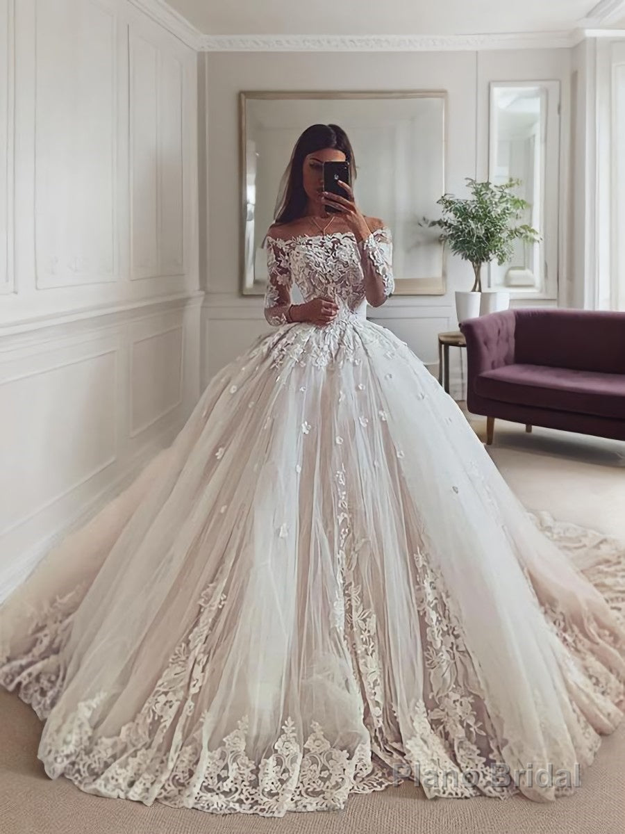 Ball Gown Off-the-Shoulder Chapel Train Tulle Wedding Dresses With Appliques Lace Main image
