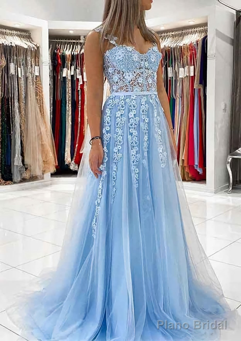 Ball Gown Princess Sweetheart Tulle Sweep Train Prom Dresses With Appliqued Lace Main image