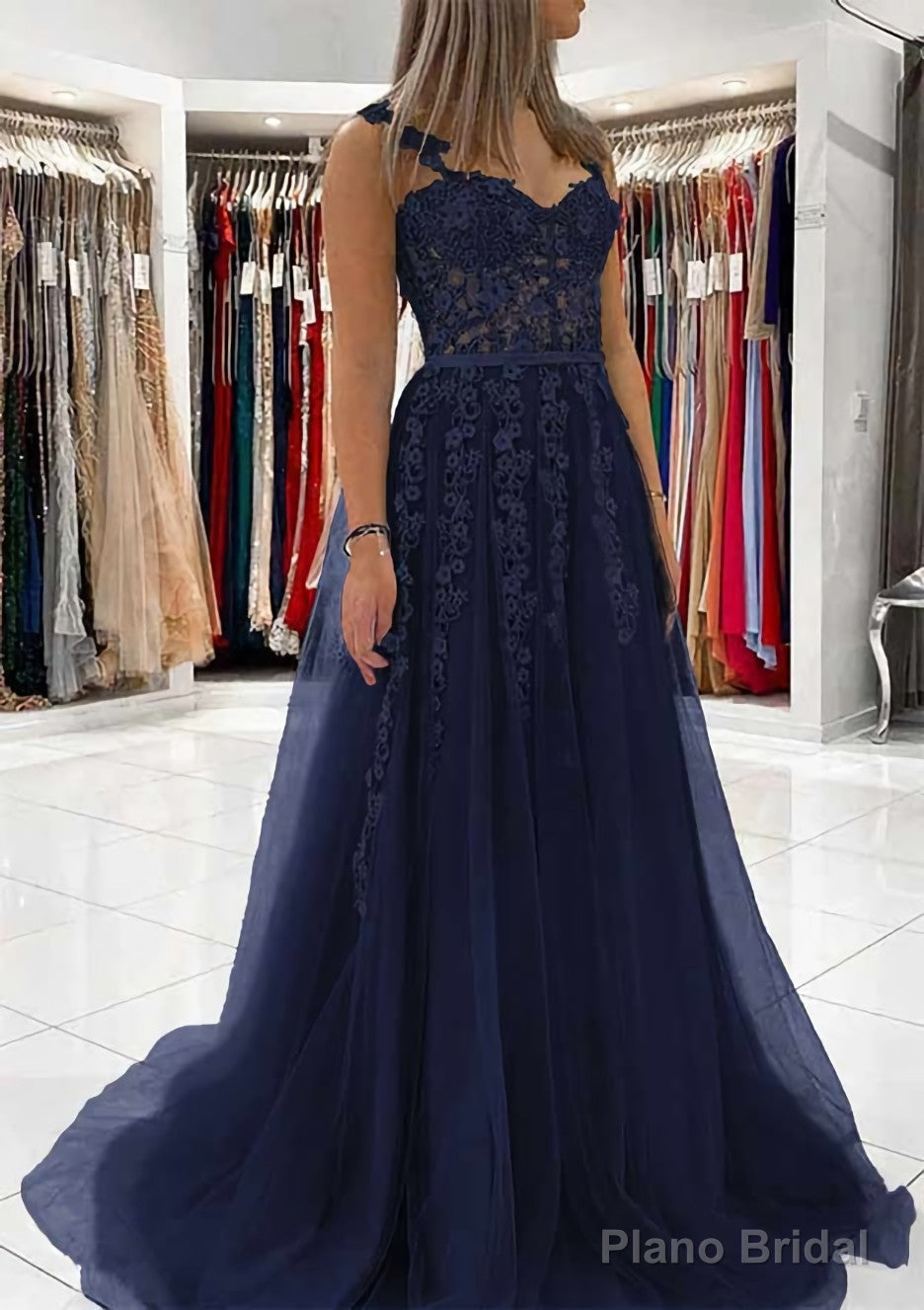 Ball Gown Princess Sweetheart Tulle Sweep Train Prom Dresses With Appliqued Lace Secondary image