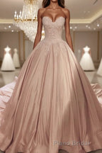 Ball Gown Sweetheart Court Train Satin Evening Dresses With Appliques Lace