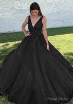 Ball Gown V Neck Court Train Lace Tulle Prom Dresses With Appliqued Beading