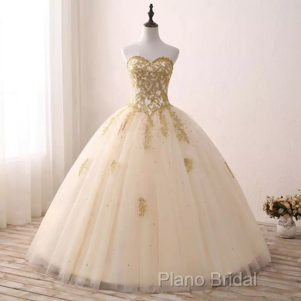 Beautiful Light Champagne Ball Gown Party Dresses, Sweet 16 Dresses With Gold Applique Secondary image