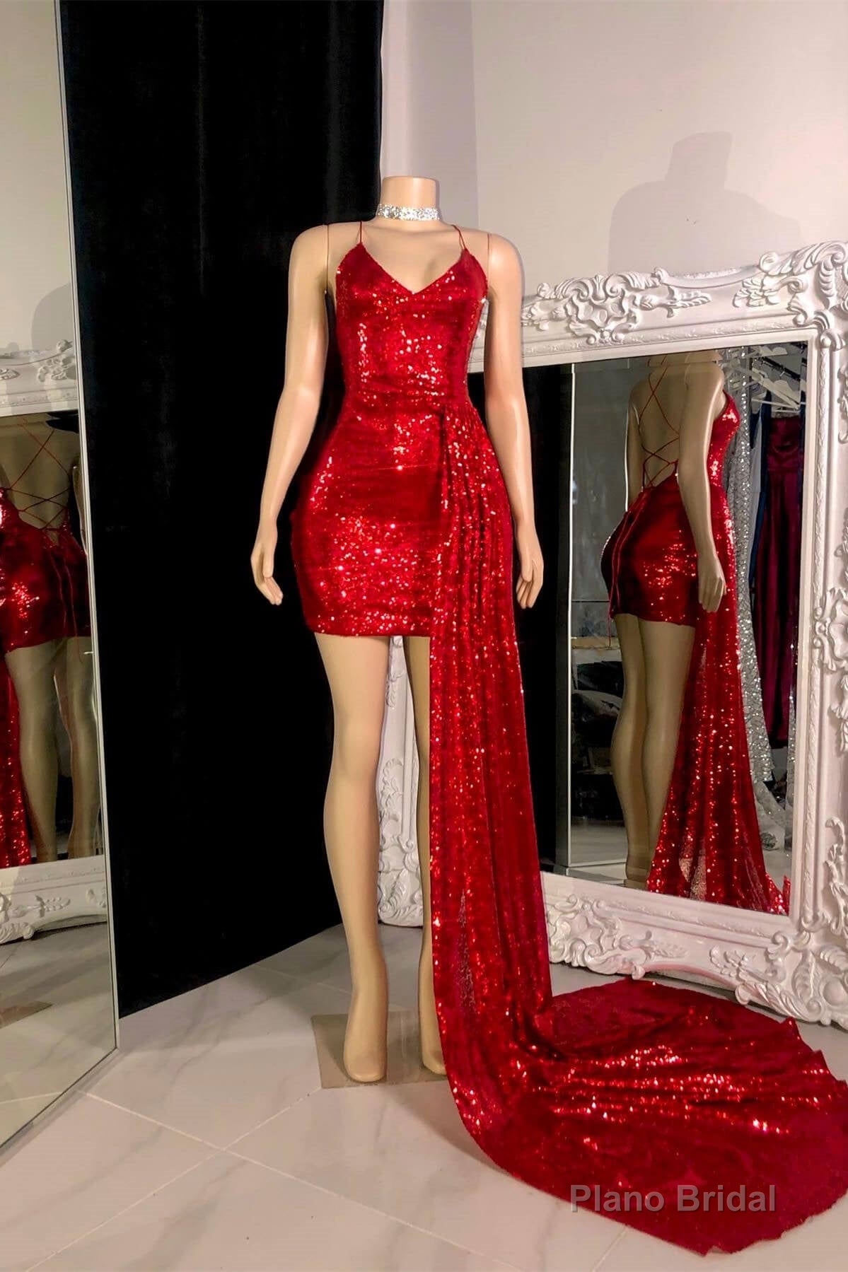 Beautiful Spaghetti Strap Sleeveless Mini Prom Dress With Train Secondary image