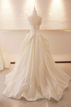 Beige Wedding Dresses Strapless Sleeveless A-Line Full Bridal Dresses Sophisticated Wedding Gown With Train