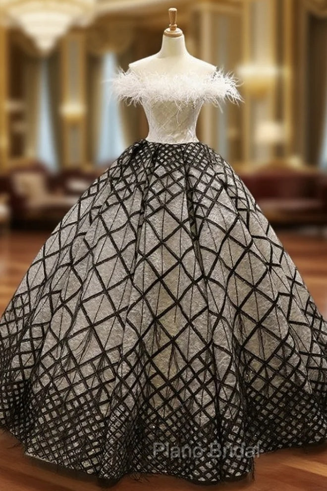 Black And White Ball Gown Off The Shoulder Lace Beading Haute Couture Formal Prom Dresses With Feather Main image
