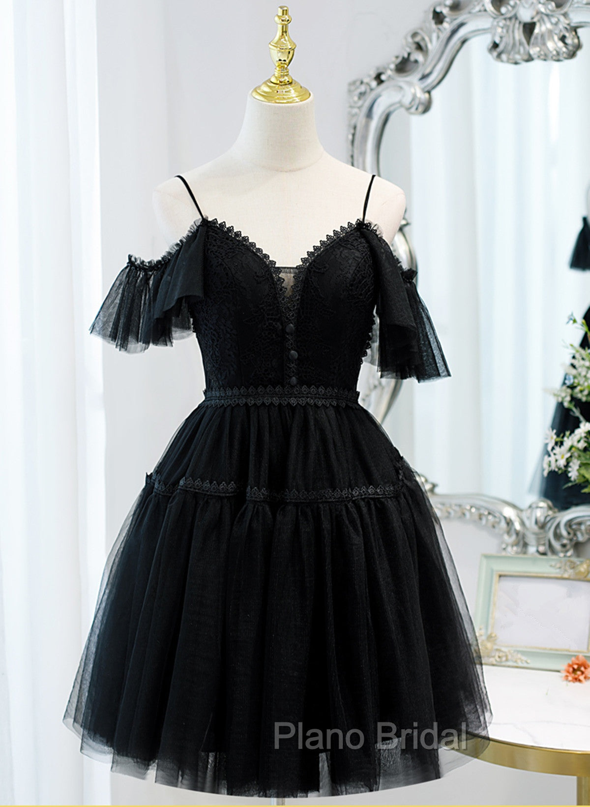 Black Sweetheart Straps Tulle Homecoming Dresses, Black Off Shoulder Formal Prom Dresses Main image