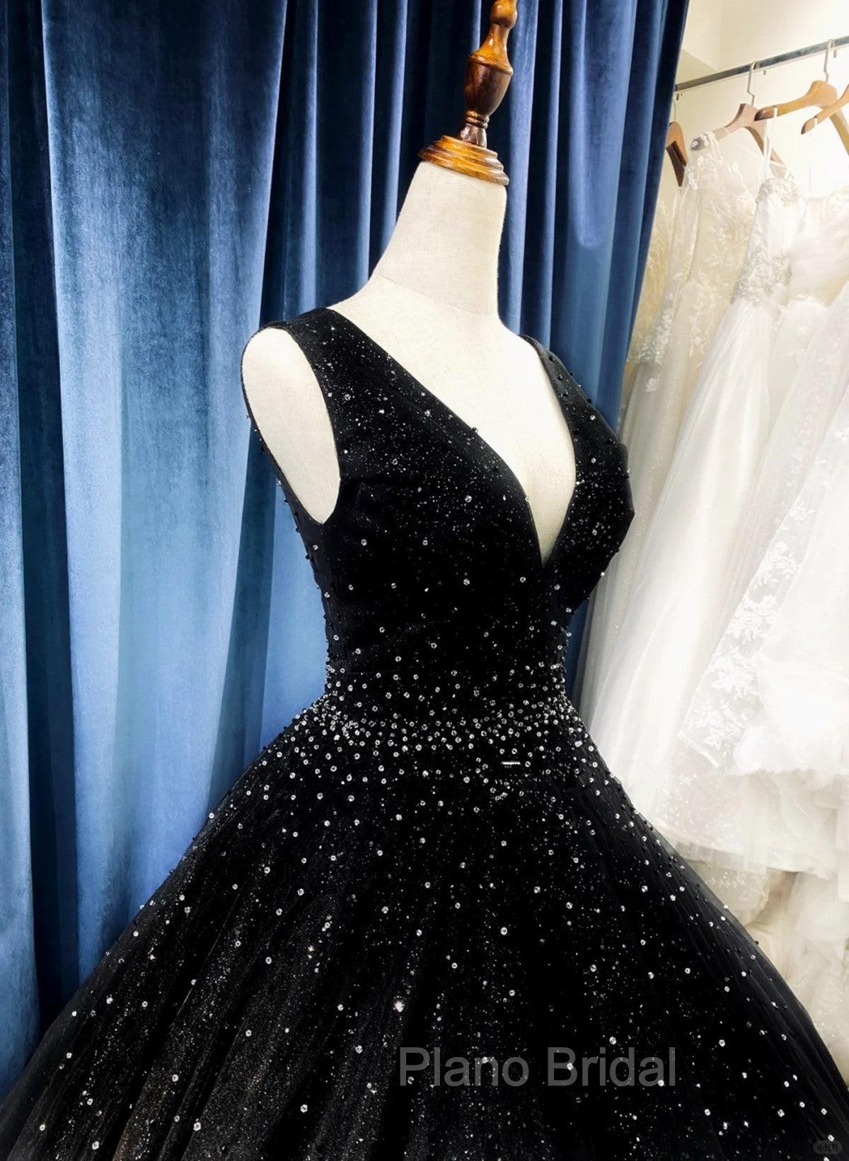 Black V-neckline Shiny Tulle Beaded Sweet 16 Dresses, Black Formal Dresses Secondary image
