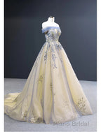 Buyishang A-Line Wedding Guest Dresses Vintage Dresses Wedding Sweep / Brush Train Sleeveless V Neck Satin with Pleats