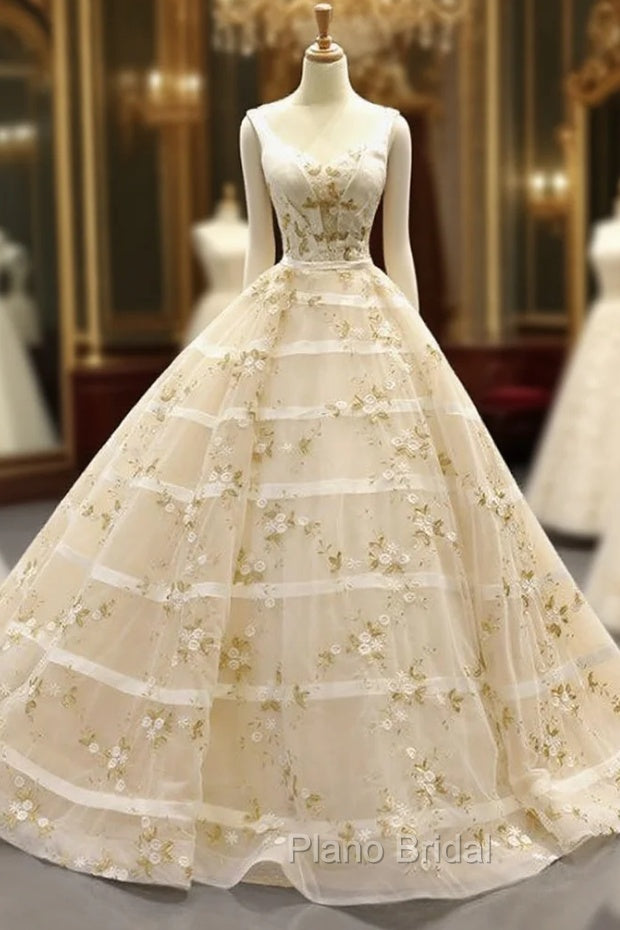 Champagne Ball Gown Straps Tulle Appliques Backless Sweet 16 Formal Prom Dresses Main image