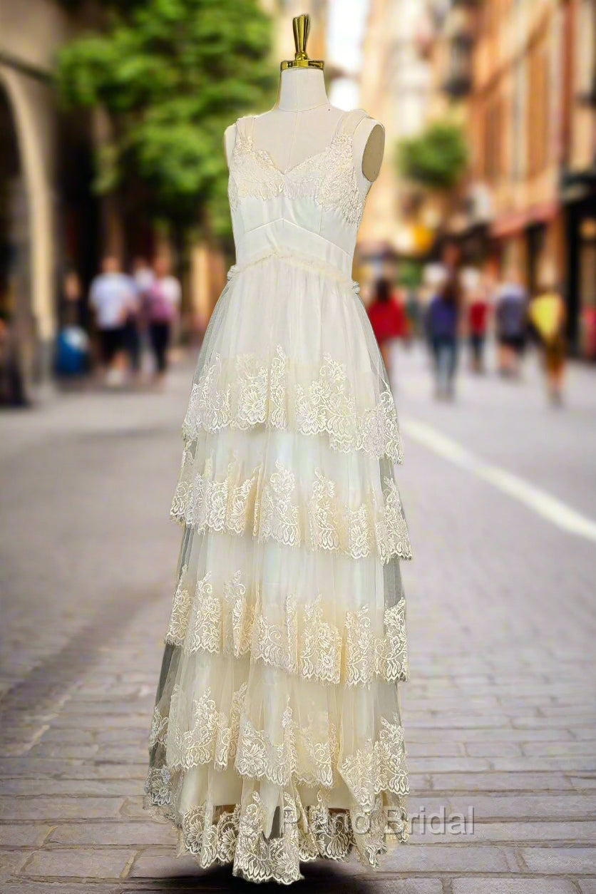 Champagne Lace Formal Prom Dresses A-line V-neck Elegant Evening Dresses