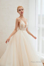 Champagne Spaghetti Straps V-neck Floor Length A-line Lace Tulle Wedding Dresses