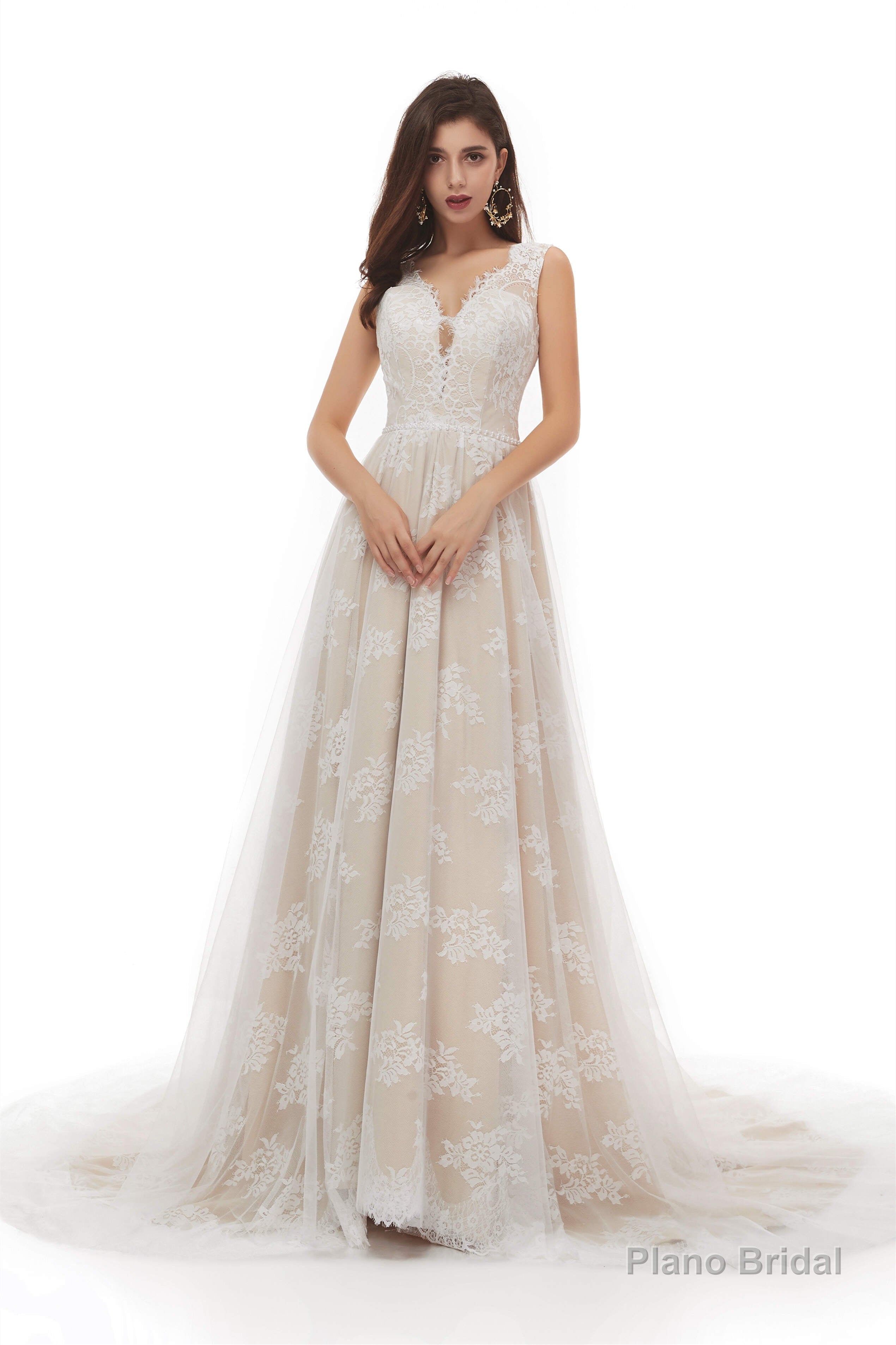 Champagne Tulle Lace Deep V-neck Backless Pearls Wedding Dresses Secondary image