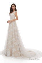 Champagne Tulle Lace Deep V-neck Backless Pearls Wedding Dresses