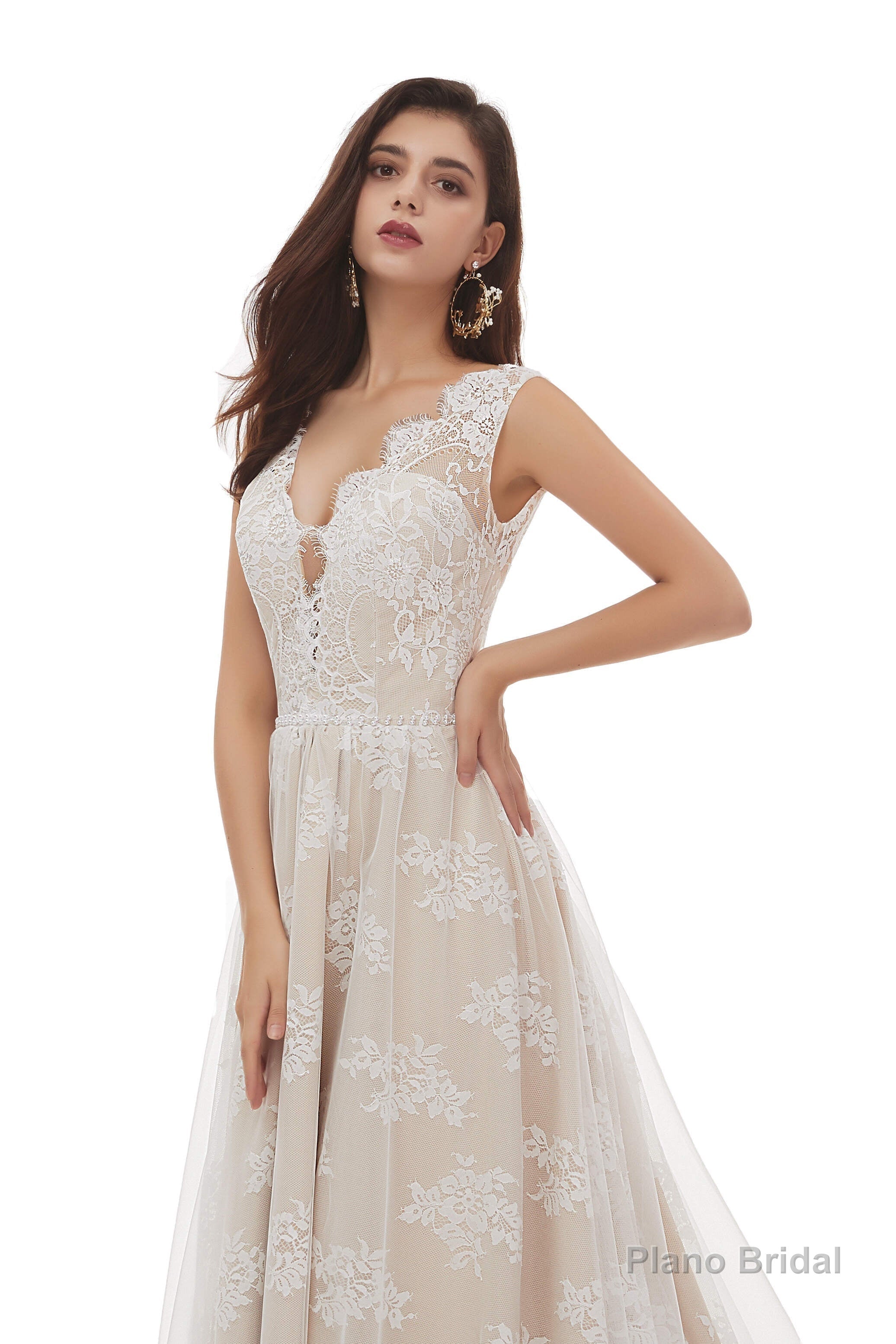 Champagne Tulle Lace Deep V-neck Backless Pearls Wedding Dresses